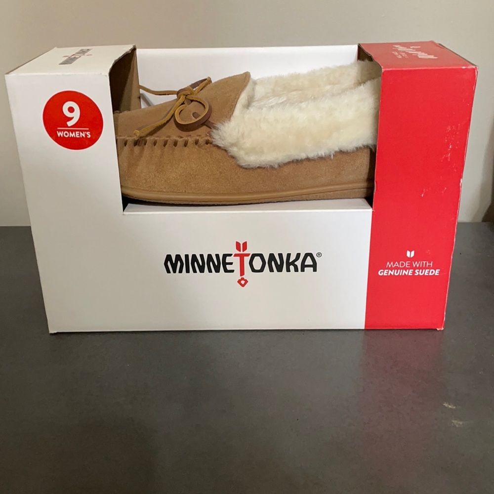 NEW! Size 9 women’s slip on